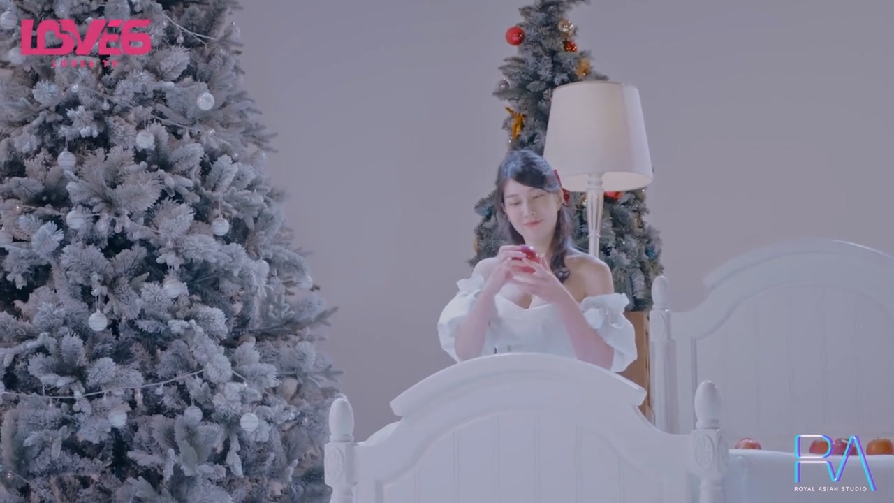 hhd800.com@(皇家華人)(ras-251)(20221225)聖誕物語 紅蘋果的誘惑-梁佳芯.TS_20221226.jpg