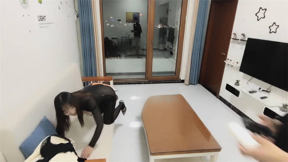 巨乳肥臀人妻 (8).jpg