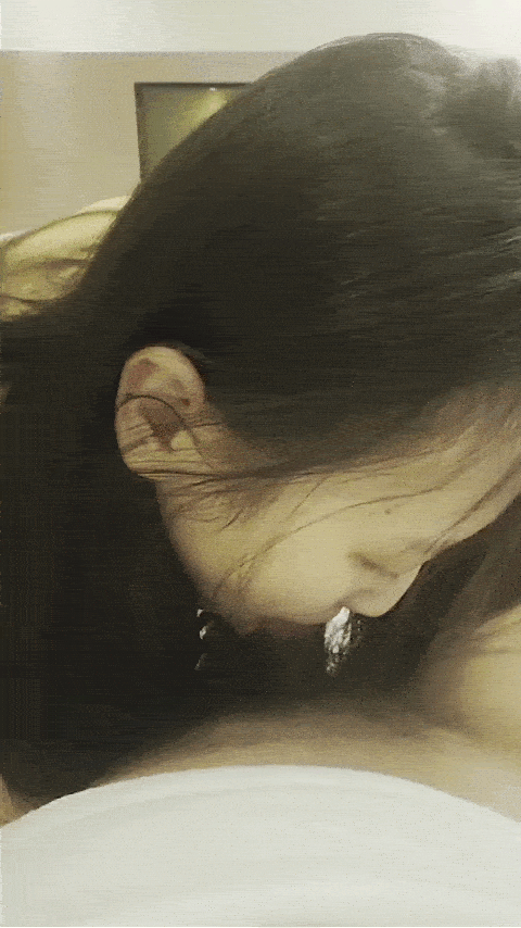 055651ceh47typ2e77y6y2.gif