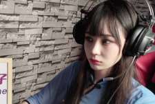 电竞少女COS西施约见网友不料被内射中出