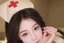 小護士下班後和醫師的淫亂生活-潔妮