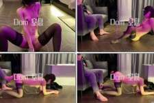 咖啡店女老板在主人面前极度淫贱表演自慰插逼