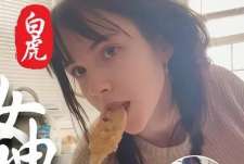 廚房圍裙網紅邊摸閪邊自慰手指猛插浪叫-黎吧啦啦