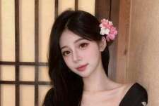 和服女友陪你泡澡的一晚下面又緊又濕全部射給她-潔妮